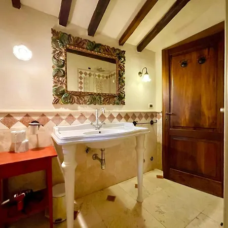 Casale Baldelli カスティリオーネ・デル・ラーゴ