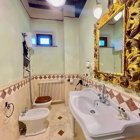 Casale Baldelli * カスティリオーネ・デル・ラーゴ